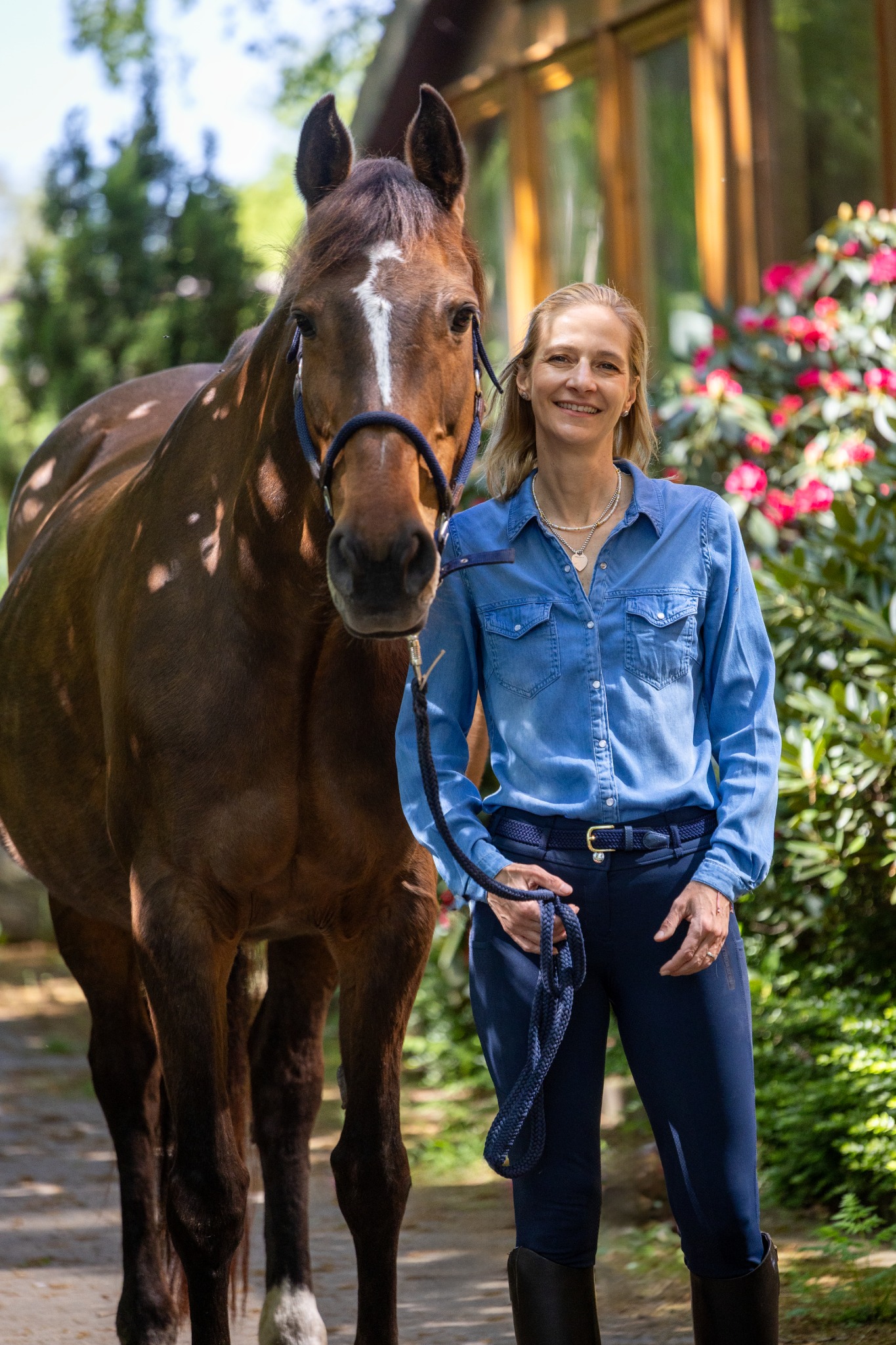 Nina Deutschmann mit Pferd